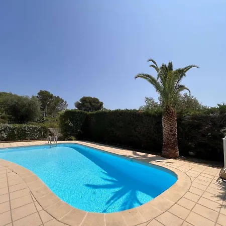 Apartament T2/mezzanine Avec Piscine Et Terrasse, A 5 Min De La Plage, St-raphael - Fr-1-226a-148 Boulouris-sur-Mer