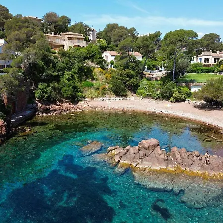 Apartamento T2/mezzanine Avec Piscine Et Terrasse, A 5 Min De La Plage, St-raphael - Fr-1-226a-148 *