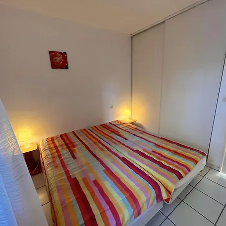 T2/mezzanine Avec Piscine Et Terrasse, A 5 Min De La Plage, St-raphael - Fr-1-226a-148 Apartamento *